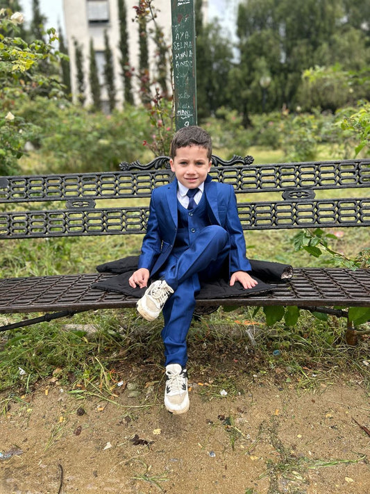 Le Petit Élégant – Costume classique de Luxe pour Garçon